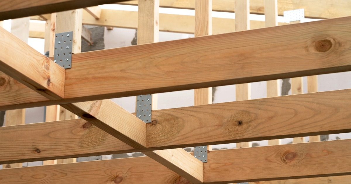 Hout op steen lijmen